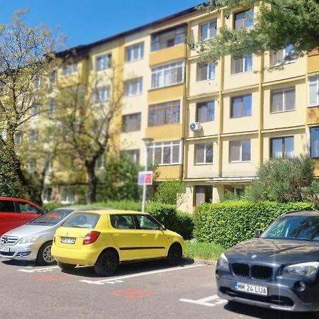 University Apartment Baia Mare Luaran gambar